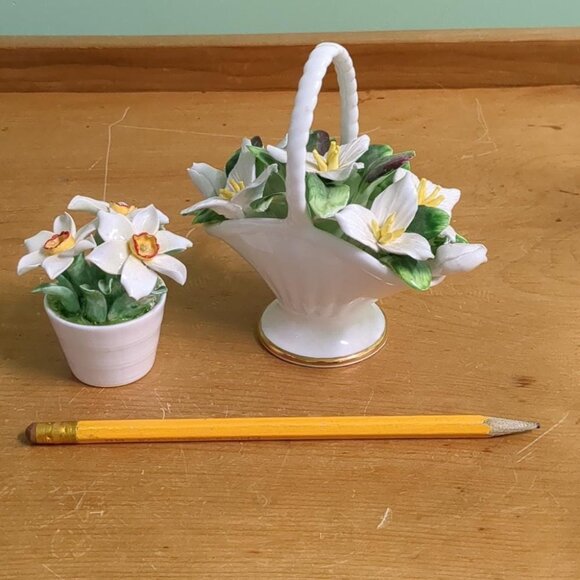 Bone China Flower baskets - Picture 1 of 6